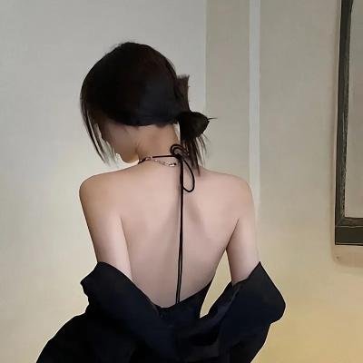 俏佣与我
